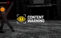 کاور بازی Content Warning با لوگوی رسمی بازی روی دو غواص و ساختمانی تاریک
