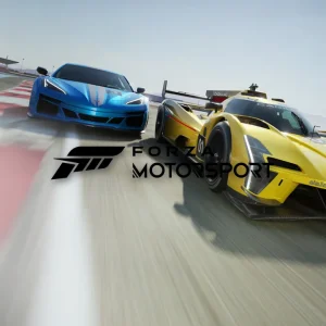 کاور بازی Forza Motorsport با لوگوی رسمی بازی روی ماشین آبی و ماشین مسابقه زرد