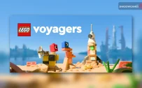 کاور بازی LEGO Voyagers با لوگوی رسمی بازی روی دو شخصیت آجری و موشکی کوچک