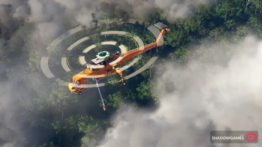 بالگرد نارنجی اطفای حریق بر فراز جنگل دودگرفته در بازی آنلاین Microsoft Flight Simulator 2024