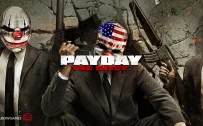 کاور بازی PAYDAY The Heist با لوگوی رسمی بازی روی سارقان مسلح با ماسک دلقک